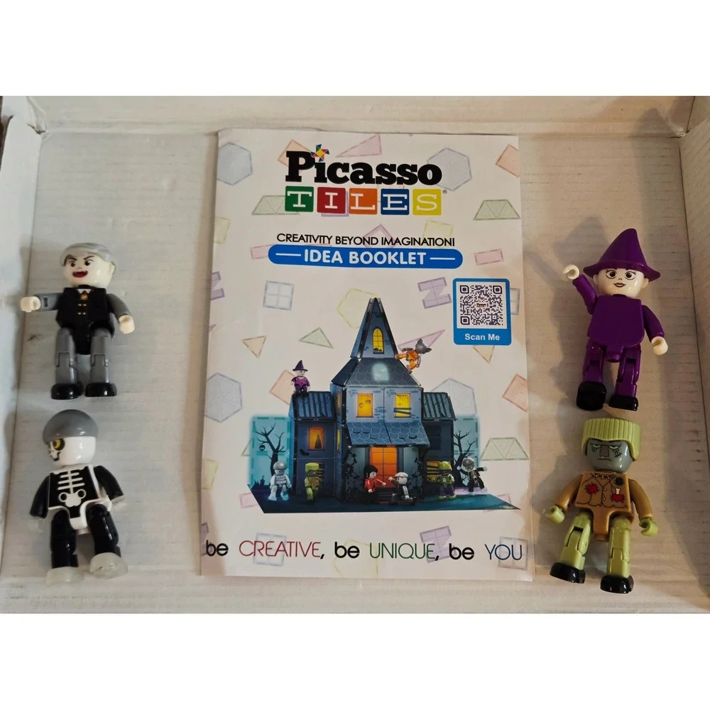 PicassoTiles Haunted House 41 Piece Magnetic Building Set Halloween Theme READ